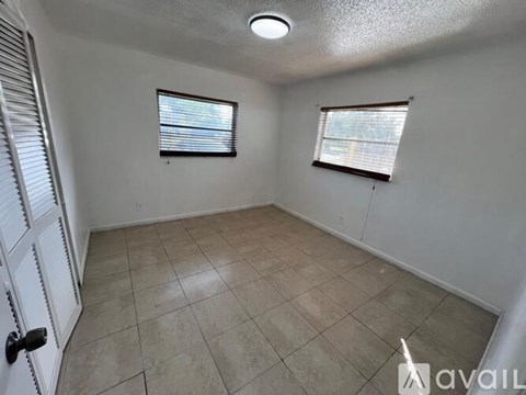 3319/3321 Grove Rd 3 Beds Townhouse for Rent - Photo Gallery 3