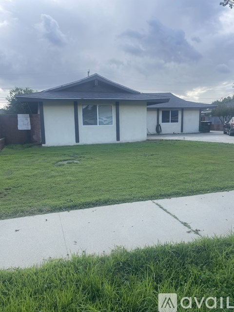 1044 East Michelle Street 3 Beds Single Family Home for Rent - Photo Gallery 12