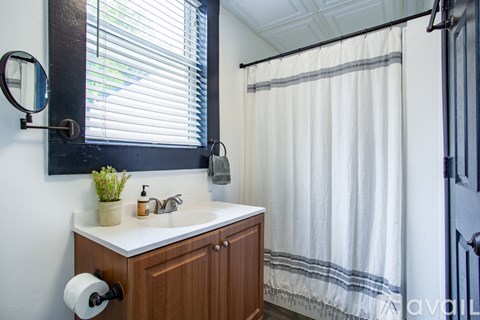 813 Hall Of Fame Dr 1 Bed Apartment for Rent - Photo Gallery 10