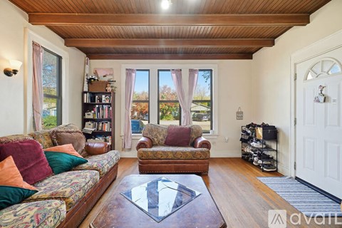 2317 18th St 2 Beds Single Family Home for Rent - Photo Gallery 2