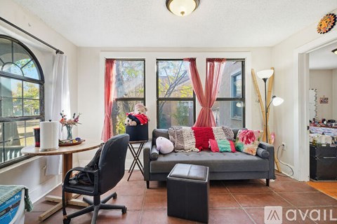 2317 18th St 2 Beds Single Family Home for Rent - Photo Gallery 8