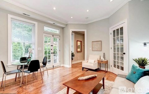 213 11th Street Northeast 4 Beds Single Family Home for Rent - Photo Gallery 14