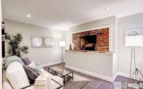 213 11th Street Northeast 4 Beds Single Family Home for Rent - Photo Gallery 18