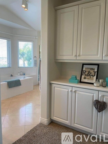 31 Ledgewood Drive 4 Beds Single Family Home for Rent - Photo Gallery 13