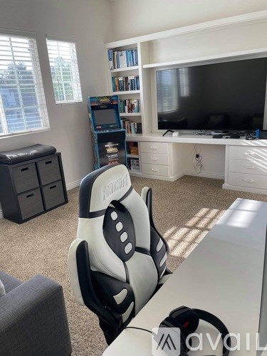 31 Ledgewood Drive 4 Beds Single Family Home for Rent - Photo Gallery 15