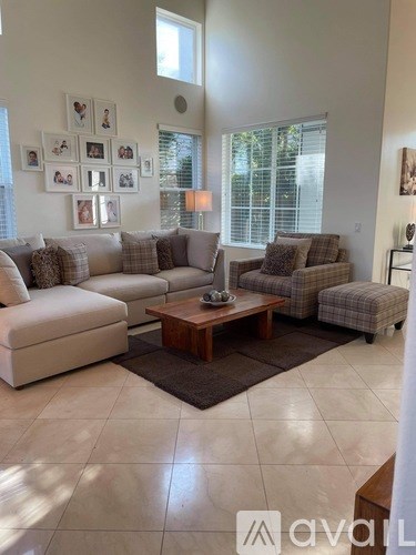 31 Ledgewood Drive 4 Beds Single Family Home for Rent - Photo Gallery 7