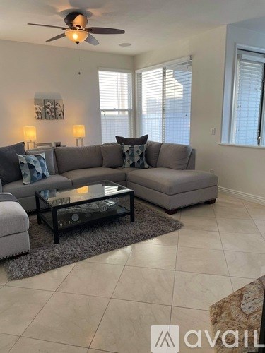 31 Ledgewood Drive 4 Beds Single Family Home for Rent - Photo Gallery 10