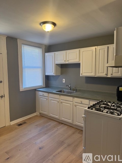 2418 Baker Street 3 Beds Single Family Home for Rent - Photo Gallery 30