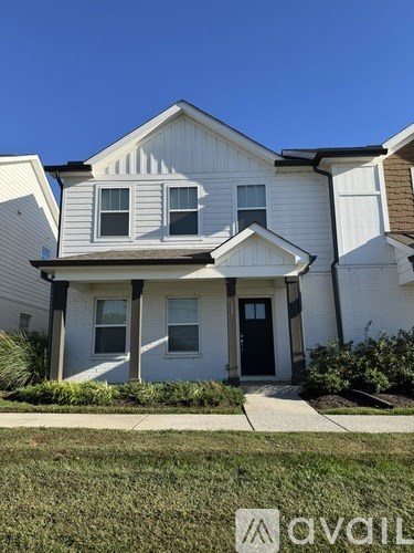 689 Hickory Industrial Dr 3 Beds Apartment for Rent