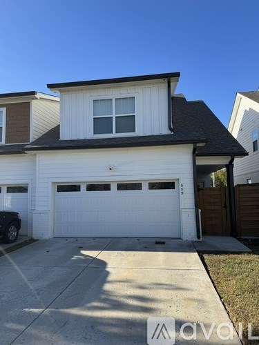 689 Hickory Industrial Dr 3 Beds Townhouse for Rent - Photo Gallery 2