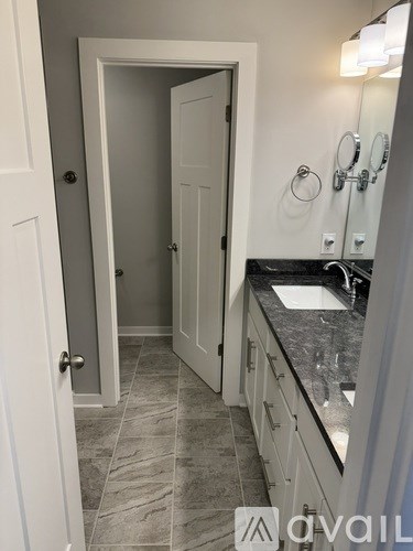 689 Hickory Industrial Dr 3 Beds Townhouse for Rent - Photo Gallery 11