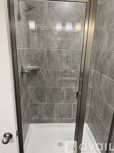 689 Hickory Industrial Dr 3 Beds Townhouse for Rent - Photo Gallery 12