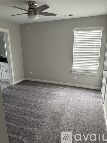 689 Hickory Industrial Dr 3 Beds Townhouse for Rent - Photo Gallery 14