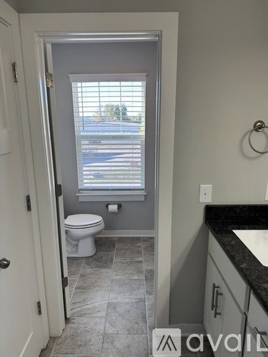 689 Hickory Industrial Dr 3 Beds Townhouse for Rent - Photo Gallery 16