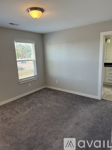 689 Hickory Industrial Dr 3 Beds Townhouse for Rent - Photo Gallery 18