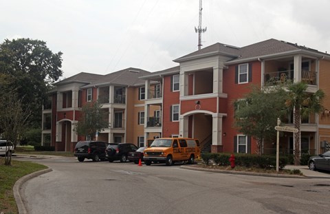 4121 Royal Banyan Dr 1-3 Beds Apartment for Rent