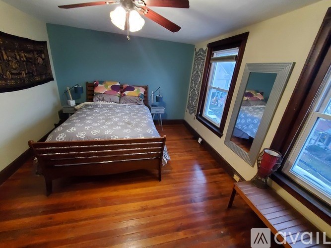 462 Leedom Street 5 Beds Townhouse for Rent - Photo Gallery 8