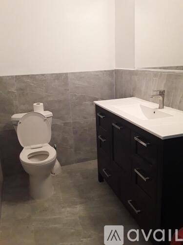 451 Northeast 134th Street 3 Beds Single Family Home for Rent - Photo Gallery 12