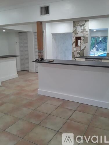 451 Northeast 134th Street 3 Beds Single Family Home for Rent - Photo Gallery 6