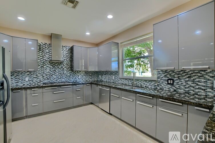 18271 Coral Isles Dr 4 Beds Apartment for Rent - Photo Gallery 12