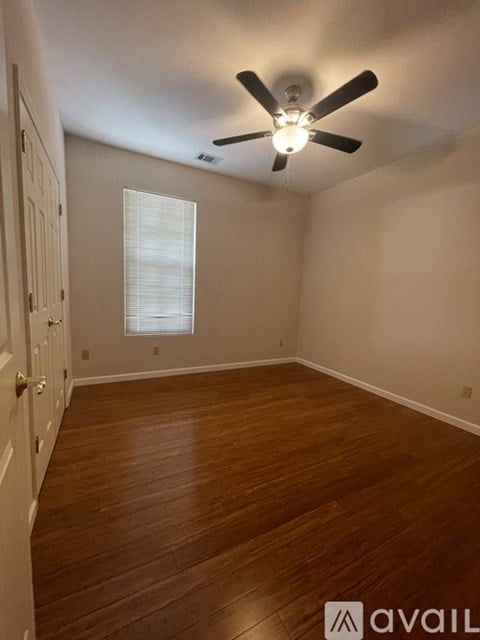 6 Hollycrest Boulevard 3 Beds Single Family Home for Rent - Photo Gallery 6