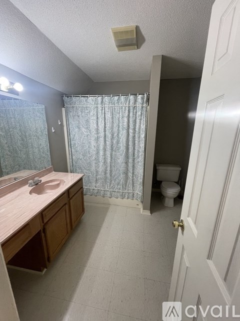 6 Hollycrest Boulevard 3 Beds Single Family Home for Rent - Photo Gallery 9