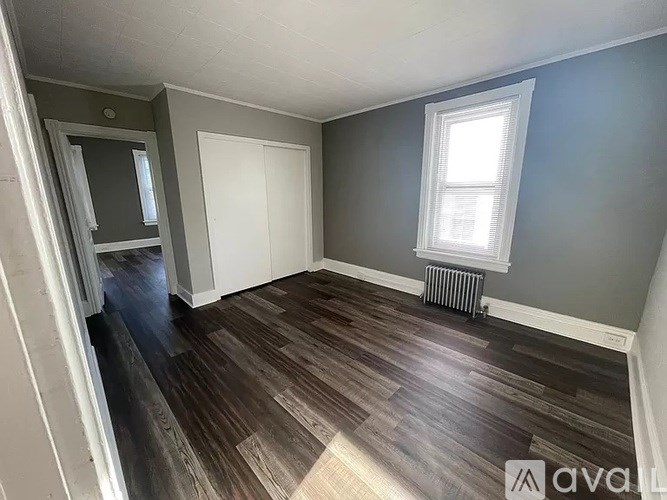47 West 17th Street 3 Beds Single Family Home for Rent - Photo Gallery 14