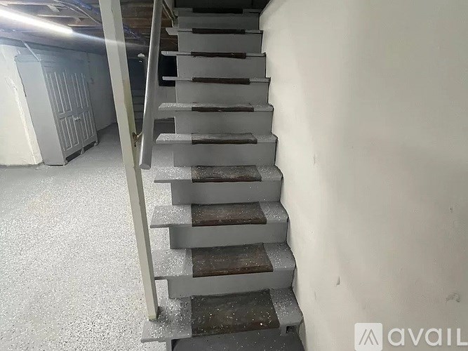 47 West 17th Street 3 Beds Single Family Home for Rent - Photo Gallery 17