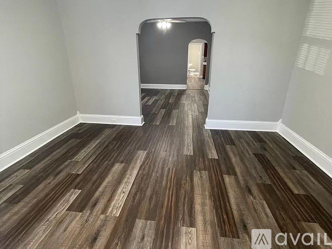 47 West 17th Street 3 Beds Single Family Home for Rent - Photo Gallery 3