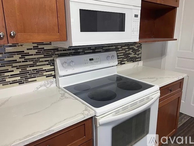 47 West 17th Street 3 Beds Single Family Home for Rent - Photo Gallery 7