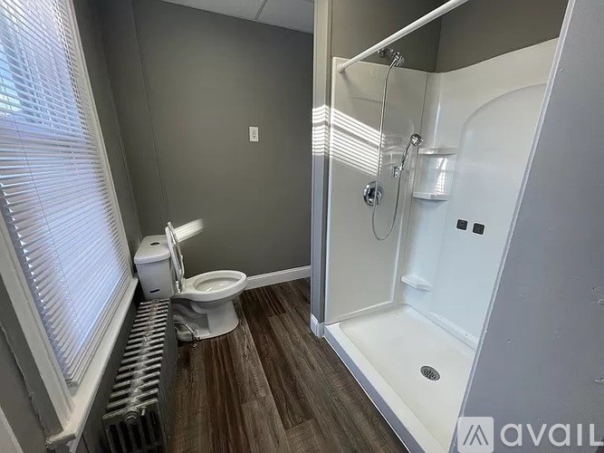 47 West 17th Street 3 Beds Single Family Home for Rent - Photo Gallery 8