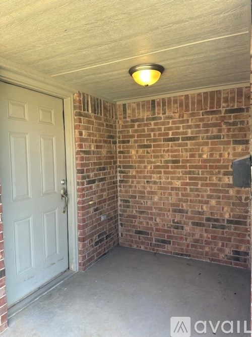 3605 NW 51st St 3 Beds Single Family Home for Rent - Photo Gallery 2