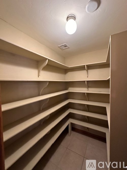 3605 NW 51st St 3 Beds Single Family Home for Rent - Photo Gallery 6