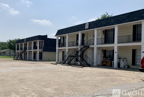 411 W Van Alstyne Pkwy 2 Beds Apartment for Rent - Photo Gallery 1