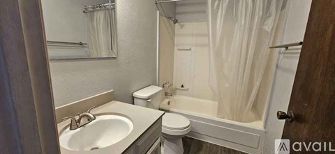 12201 Eric Ct NE 2 Beds Apartment for Rent - Photo Gallery 8