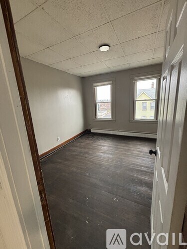 154 Daly Avenue 2 Beds Single Family Home for Rent - Photo Gallery 2