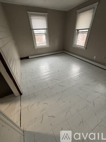 154 Daly Avenue 2 Beds Single Family Home for Rent - Photo Gallery 11