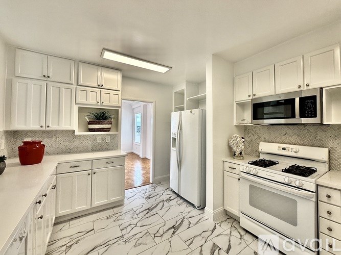 2235 Laguna St 3 Beds Apartment for Rent - Photo Gallery 10