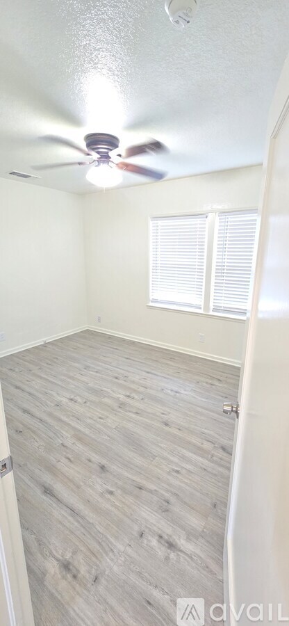 748 E Cornell Ave 1 Bed Apartment for Rent - Photo Gallery 1
