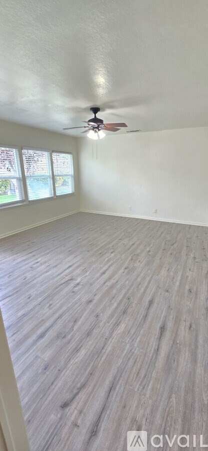 748 E Cornell Ave 1 Bed Apartment for Rent - Photo Gallery 3