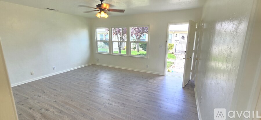750 E Cornell Ave 2 Beds Apartment for Rent - Photo Gallery 16