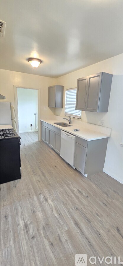 750 E Cornell Ave 2 Beds Apartment for Rent - Photo Gallery 7