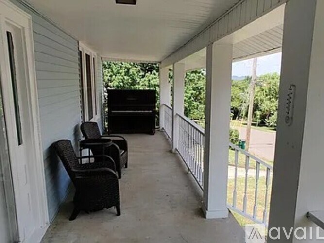 3919 Dakota Ave 2 Beds Single Family Home for Rent - Photo Gallery 2