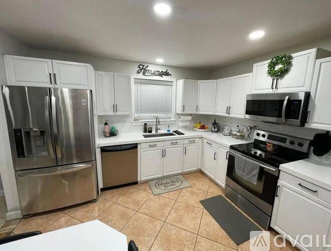 6500 Southwest 4th Street 3 Beds Single Family Home for Rent - Photo Gallery 11