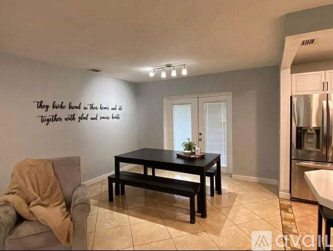 6500 Southwest 4th Street 3 Beds Single Family Home for Rent - Photo Gallery 13