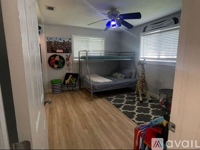 6500 Southwest 4th Street 3 Beds Single Family Home for Rent - Photo Gallery 18