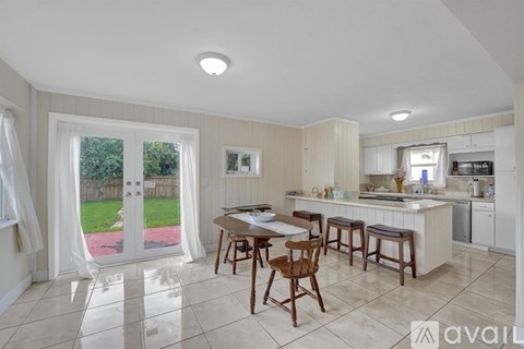 1506 Liberty St 2 Beds Single Family Home for Rent - Photo Gallery 6