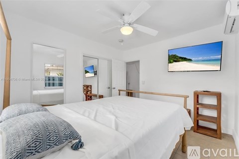 1639 Hayes St 1 Bed Apartment for Rent - Photo Gallery 2