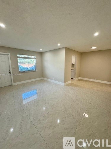 2418 Polk St 1 Bed Apartment for Rent - Photo Gallery 14