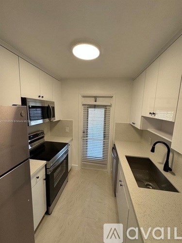 2418 Polk St 1 Bed Apartment for Rent - Photo Gallery 7